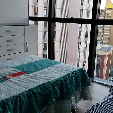 Apartamento Central Curitiba Pokoj fotografie